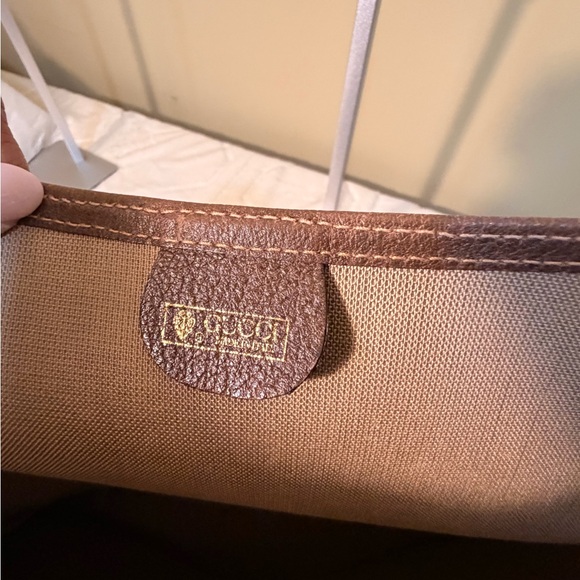Gucci Beige and Brown Signature Tote - Picture 10 of 16
